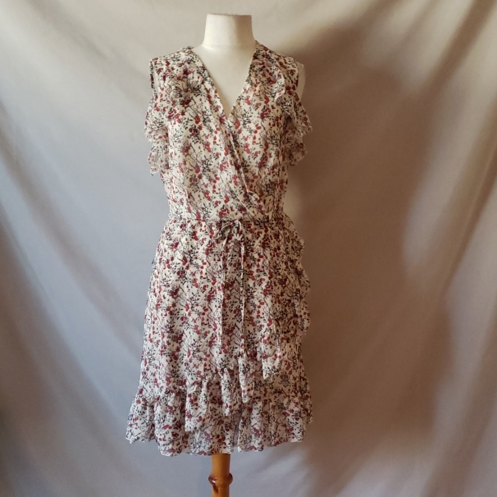 New Crimson in Grace  Sleeveless Floral Faux Wrap